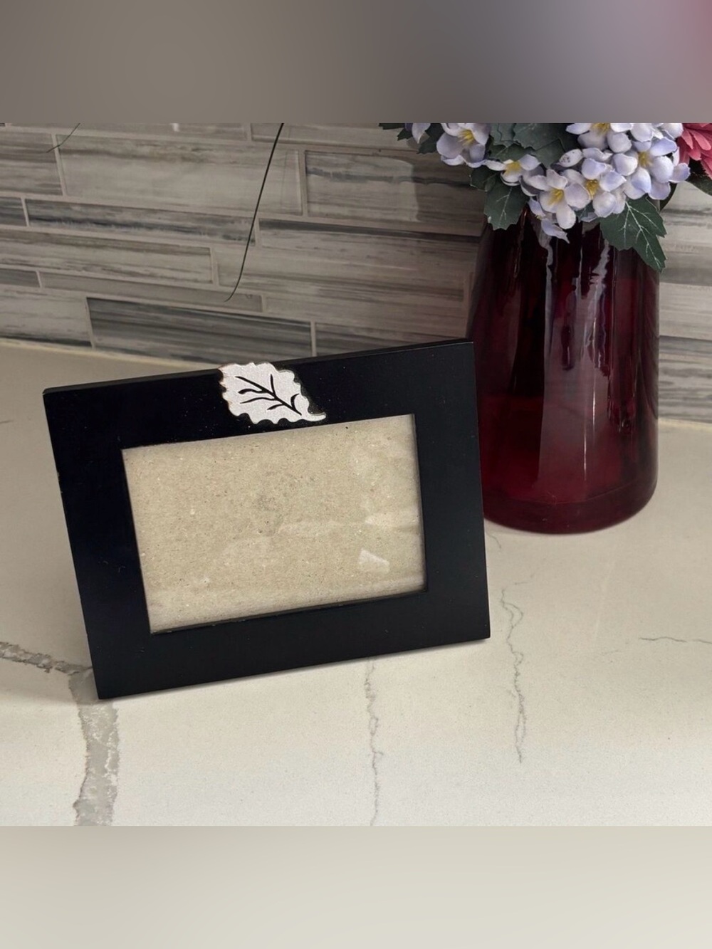 Picture Frame Black for Tabletop 3.5 x 5 inch Vertical or Horizontal Leaf Accent
